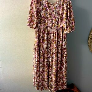 En saison Size S tiered dress.